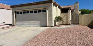 Charming Summerlin retro 2-bedroom home Gallery 1