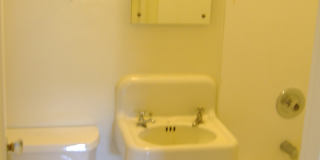 Varick Gallery 10