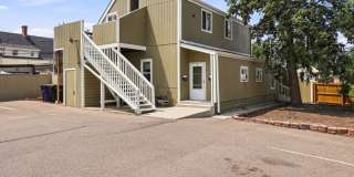 2 Bed, 1 bath Available! Gallery 17