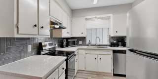 Updated 3 bedroom duplex near Greenbelt! Gallery 15