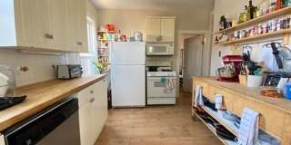 Large 4 bed in Mission Hill Gallery 14