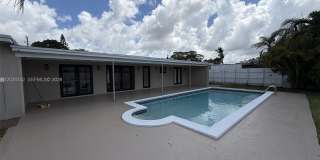 9800 SW 12th Ter Gallery 25