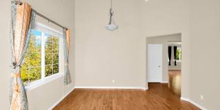 Redmond 5 Bedroom Charmer Gallery 6