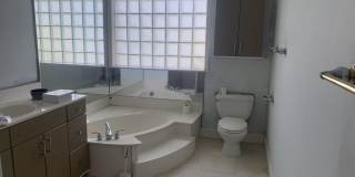 11585 N Quayside Drive Gallery 4