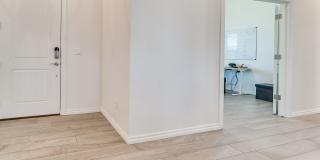 3 Bed, 2 Bath Home with Bonus Office and  Huge Workshop Gallery 17
