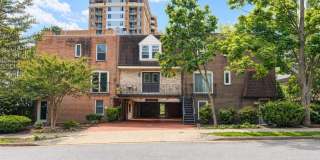 1527 N COLONIAL Terrace Gallery 1