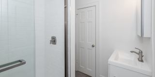 1035 Pearl Street Gallery 10