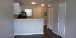 2 Bedroom 1 1/2 Bath Townhome - Recently Updated and Freshly Painted 2 Bedroom 1 1/2 Bath Townhome - Recently Updated and Freshly Painted Gallery 1
