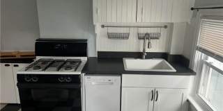 179 Ivy Street Gallery 6