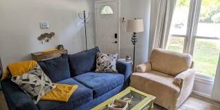 Room in 3 Bedroom Home at Merrill Pl Gallery 7