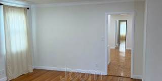 2523 S Bentley Ave Gallery 6
