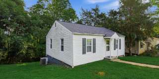 One Level Home Near University of Lynchburg Gallery 4