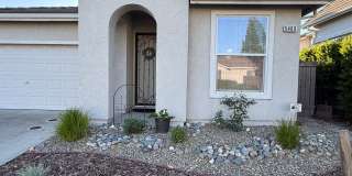 Beautiful 3bd/2ba Natomas Home with 2 Car Garage! Gallery 1