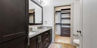 District West Gallery 22