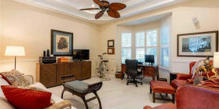 6605 STONINGTON DRIVE N Gallery 13