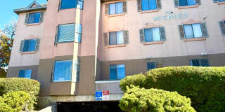 836 North University Avenue - 3 Gallery 1