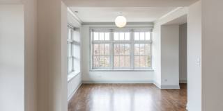 5100 S. Ellis Avenue Gallery 5