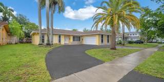 3441 N Hills Dr Gallery 1