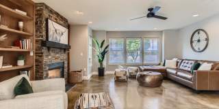 Sunnyside Village Gallery 21