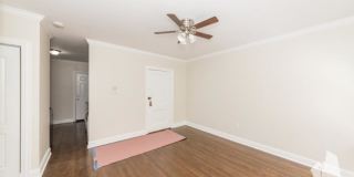 2537 N Seminary Gallery 4
