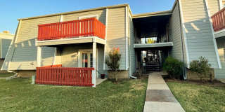 10735 N Western Avenue ATTN- Leasing office Gallery 32