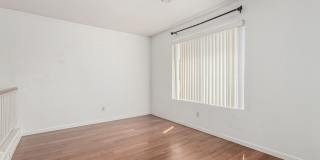 Charming 3 bed, 2.5 bath in El Mirage! W/POOL!! Gallery 18