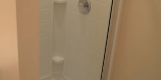 Beautiful Townhome - Great Location Gallery 14