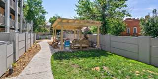 Incredible 2 bedroom 1 bath Condo in West Washington Park Neighborhood Gallery 15