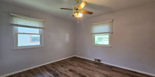 Spacious 4 Bedroom Home with Solar Panels, Fully Fenced Yard on Rimrock Rd Gallery 15