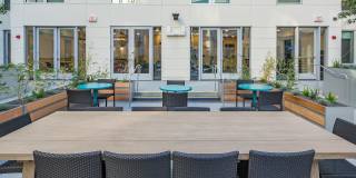 Eviva Midtown Gallery 4