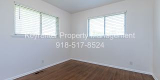 3 Bed 1.5 Bath in Great Midtown Location! Gallery 30