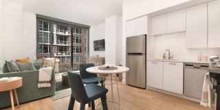 855 West Madison Street Gallery 11