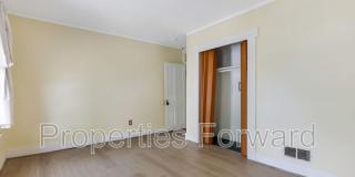 673 E Sycamore St. Gallery 22