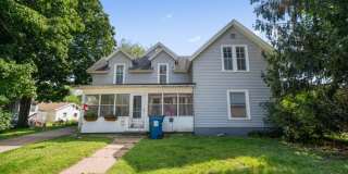 904 1/2 Clay St - Cedar Falls Gallery 1