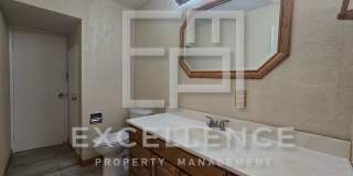 3087SF 2 Story 5/2.5 House - Community Cabana, Pets Ok, 3 Fireplaces, Beautiful Updated Kitchen Gallery 10
