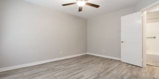 Celeste Manor - 1 Bedroom / 1 Bathroom, Updated Gallery 30