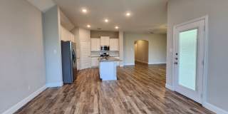 4/3/2 with office Near Gruene / Fridge Included / Loaded with Amenities / Large Backyard / CISD Gallery 5