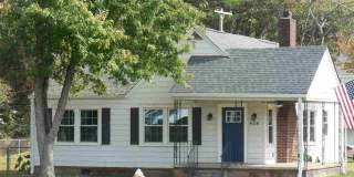 424 Memorial Drive Gallery 1