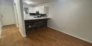 Newly renovated FIRST floor 2/2 - Will go fast Gallery 11