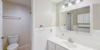 Serene 2BD/2BA End Unit Condo in Carmel Valley with Community Pool & Detached Garage Gallery 9