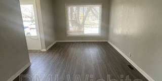 2322 S Broadview St Gallery 4