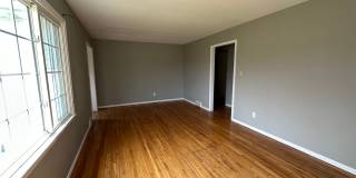 Spacious 4 bedroom  bathroom stand-alone home. Gallery 5