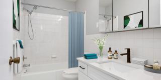 Laurel West End Gallery 5