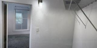 408 S Riverside Dr Gallery 19
