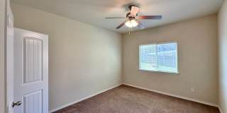 Viewable Now!  Small Pets Accepted! Gallery 19