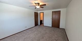 Willow Creek Apartments Gallery 97