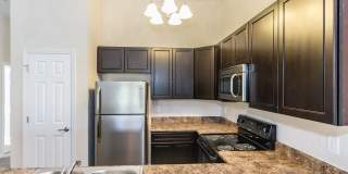2 Bedroom, 2 Bathroom duplex with garage Gallery 23
