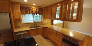 Gorgeous Home with Granite Counters and Custom Built-ins! Gallery 17