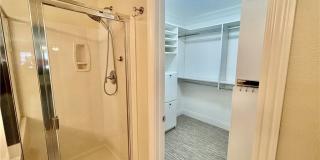 1990 Granemore Street Gallery 20