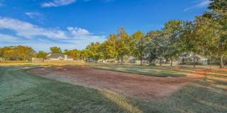 Centrally Located Home in Richmond Hill Gallery 45